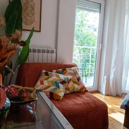 Yugo & Slavija Apartamento