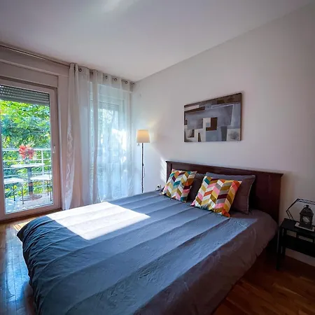 Yugo & Slavija Apartamento Belgrado