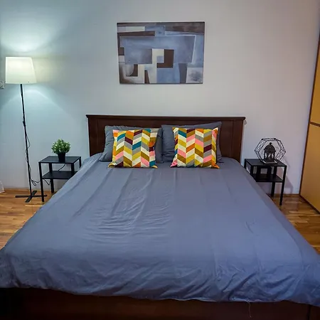 Yugo & Slavija شقة